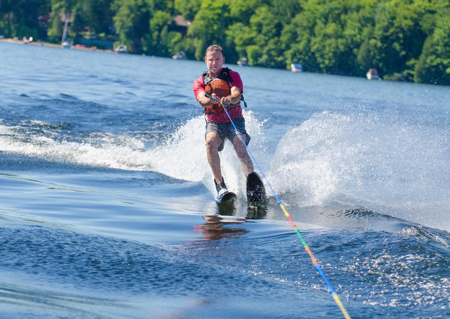 Åk Vattenskidor/Wakeboard för 2